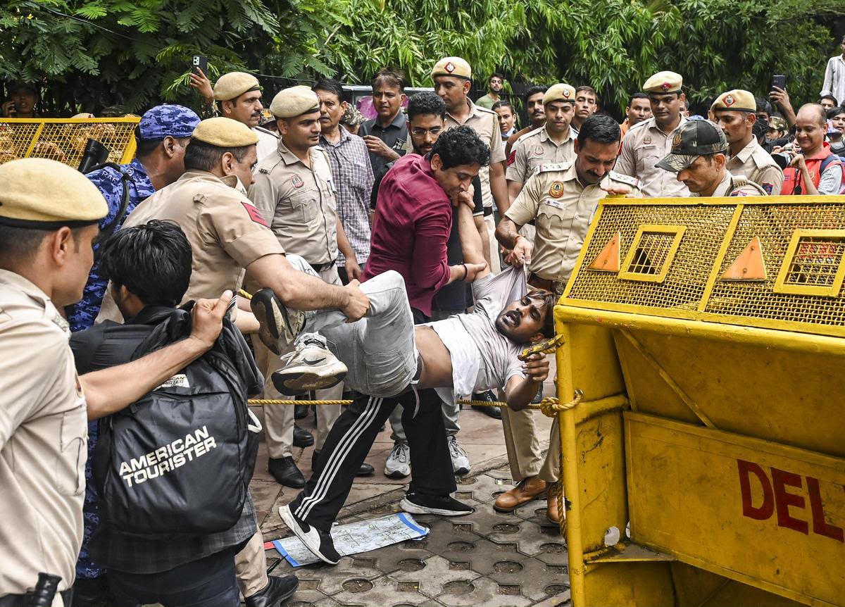 Jantar Mantar — 10